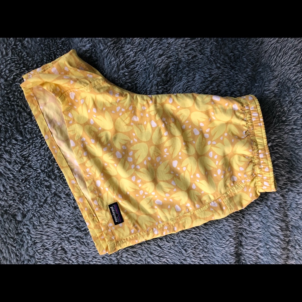 Patagonia baggies medium